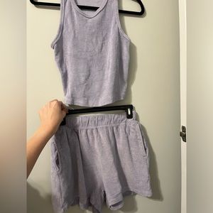 Rd style lilac set. XS top Medium bottoms